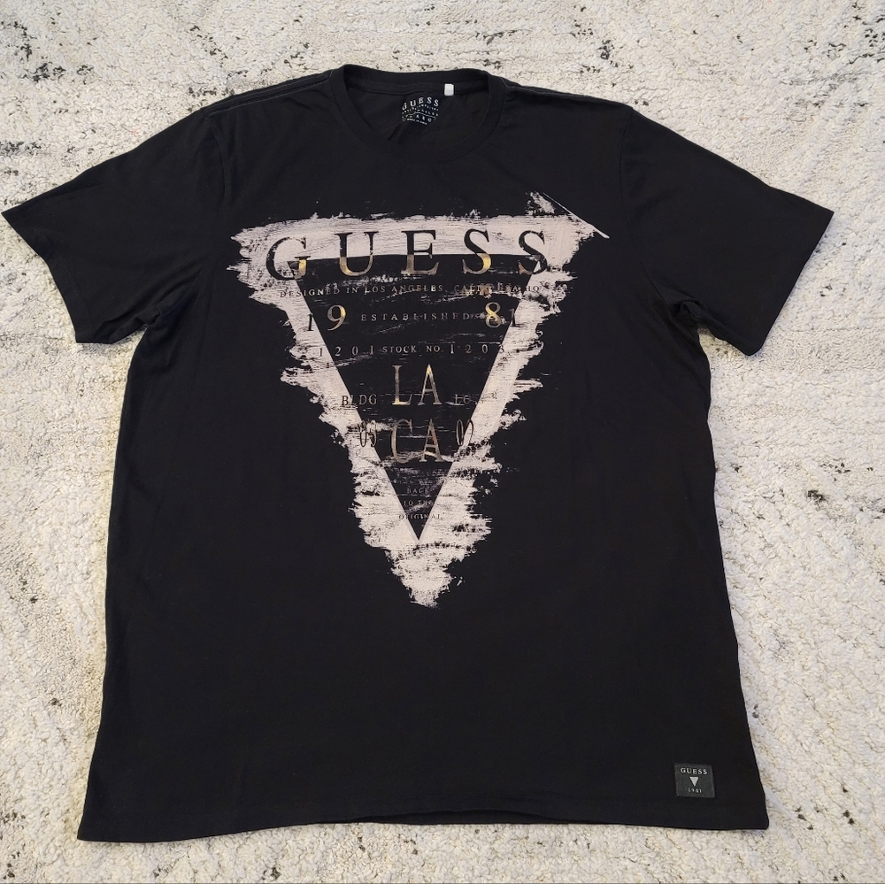 🆕️4 for 40🆕️Guess Graphic Tee (Los Angeles)